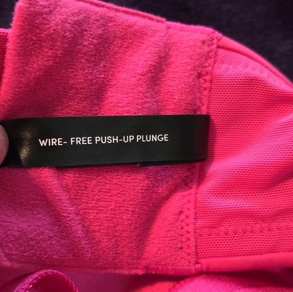 40B Torrid bras WIRE FREE - Picture 6 of 6